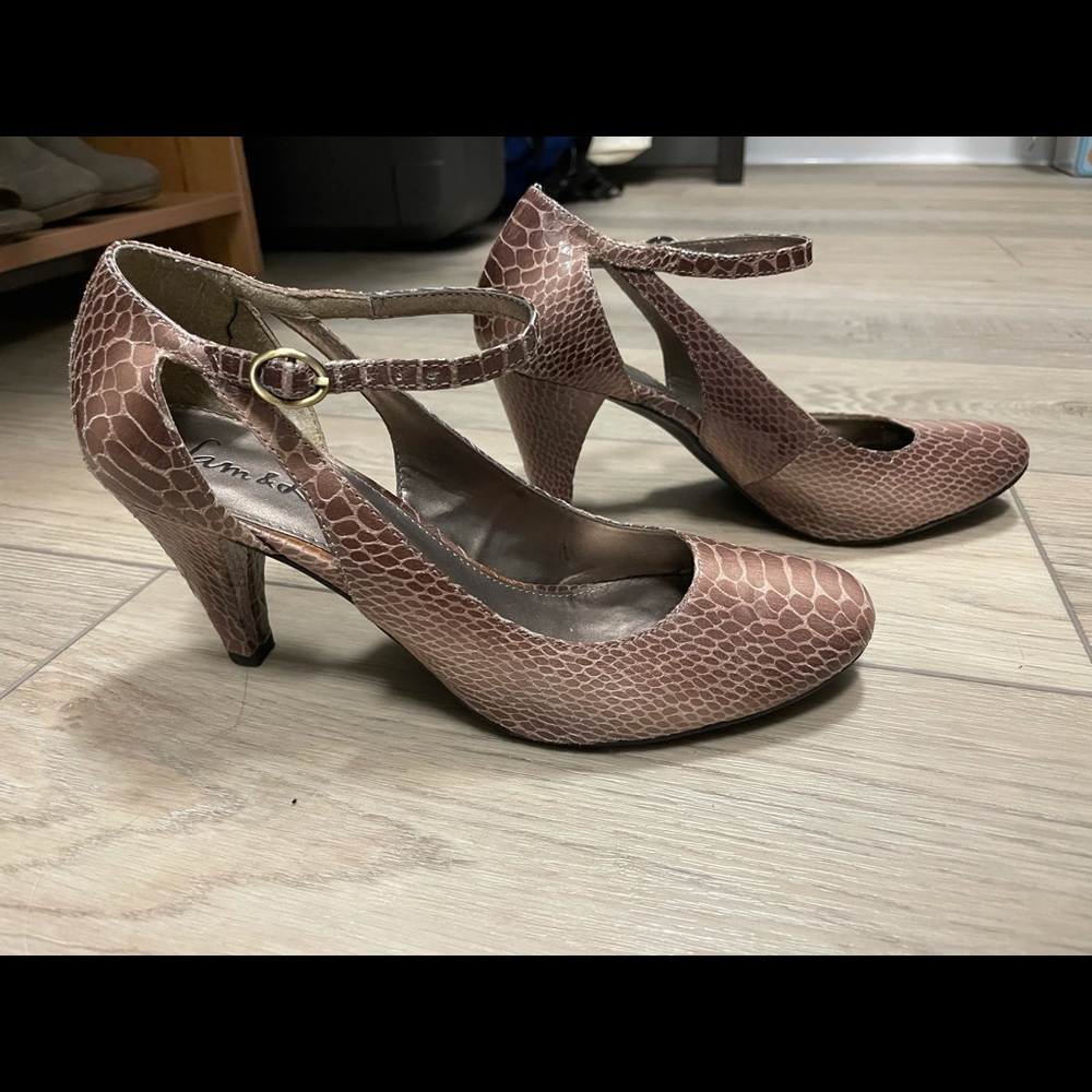 Sam & Libby snakeskin heels 8